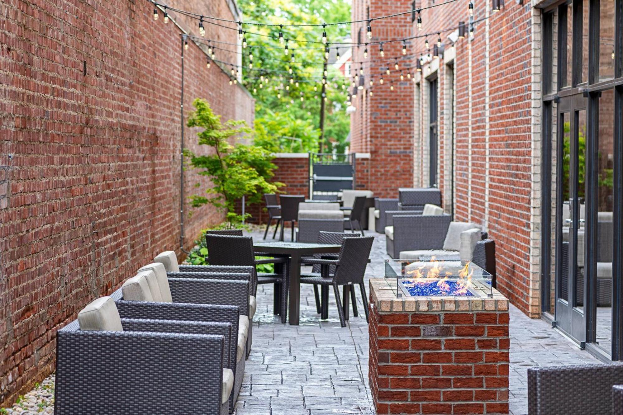 מלון Courtyard Winston-Salem Downtown מראה חיצוני תמונה